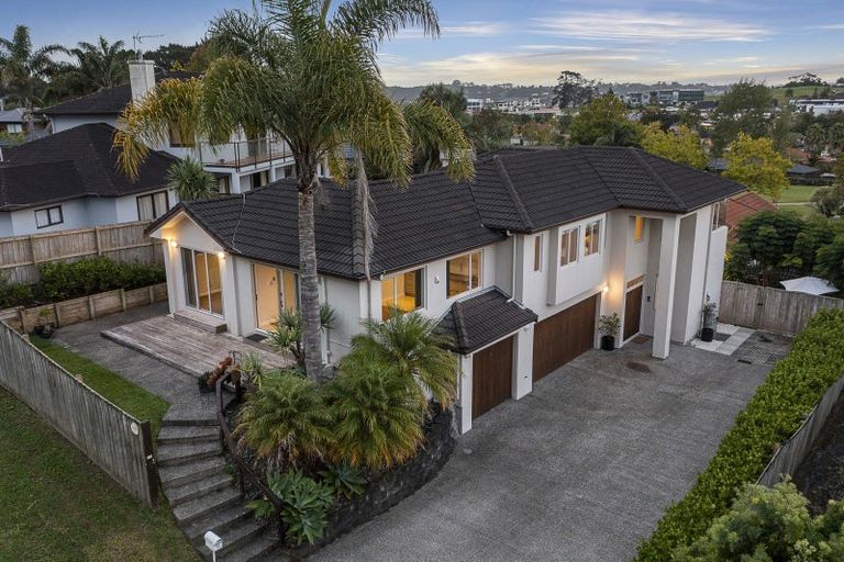 Photo of property in 5 Houhere Close, Albany, Auckland, 0632