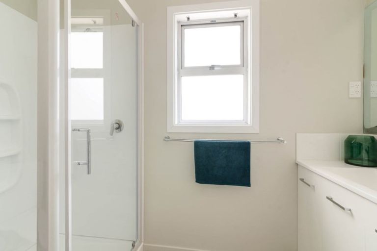 Photo of property in 137 Koutu Road, Kawaha Point, Rotorua, 3010