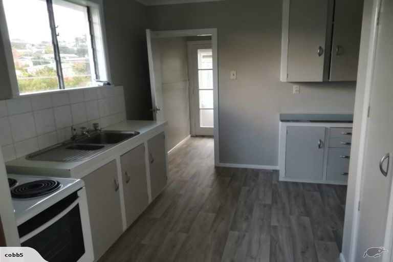 Photo of property in 16 Tuatara Drive, Te Kamo, Kamo, 0112