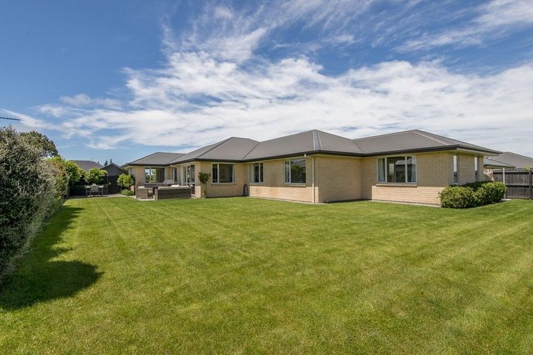 Photo of property in 89 Acacia Avenue, Rangiora, 7400