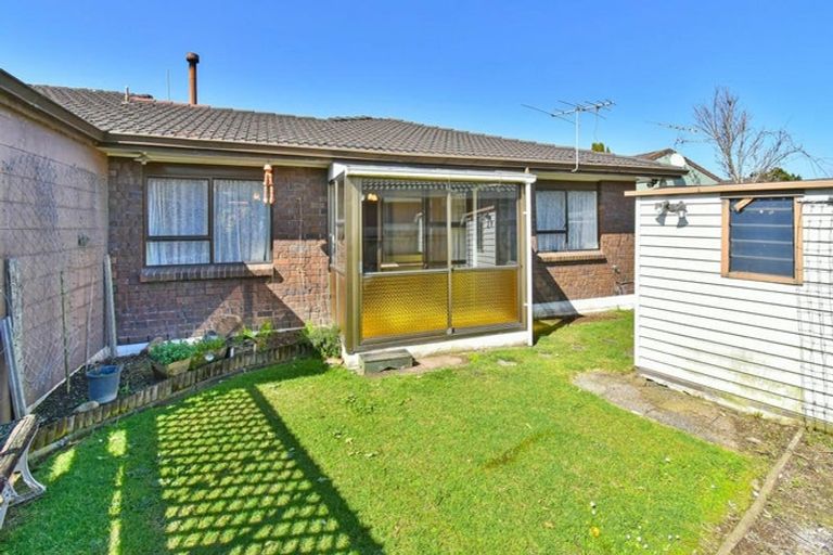 Photo of property in 9 Brynbela Court, Papakura, 2110