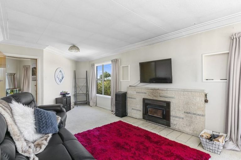 Photo of property in 2 Stephen Street, Halfway Bush, Dunedin, 9010