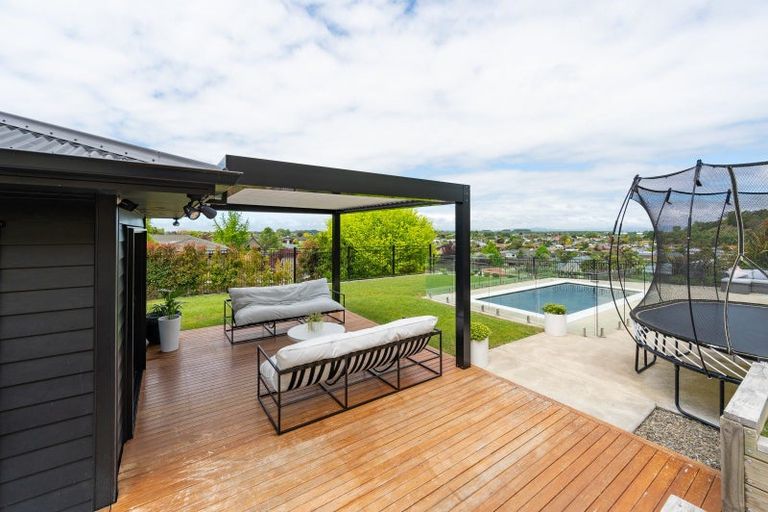 Photo of property in 45 Kent Terrace, Taradale, Napier, 4112