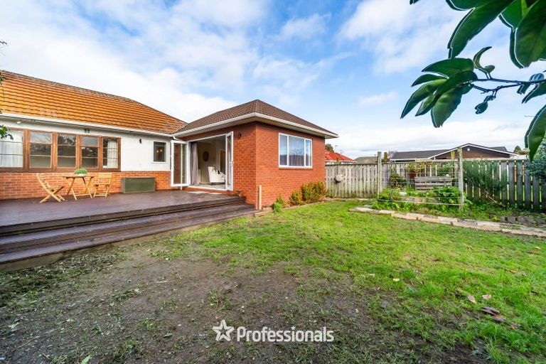 Photo of property in 24 Godley Street, Waterloo, Lower Hutt, 5011