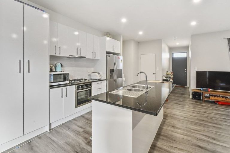 Photo of property in 7 Te Aparangi Crescent, Papakura, 2582