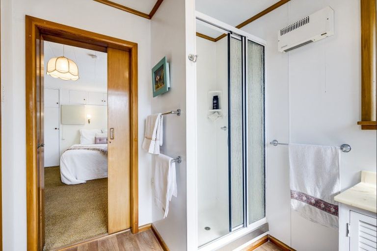 Photo of property in 36 Airini Road, Waimarama, Havelock North, 4294