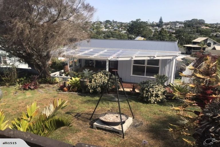 Photo of property in 39 Langton Road, Stanmore Bay, Whangaparaoa, 0932