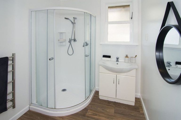 Photo of property in 226 High Street North, Carterton, 5713