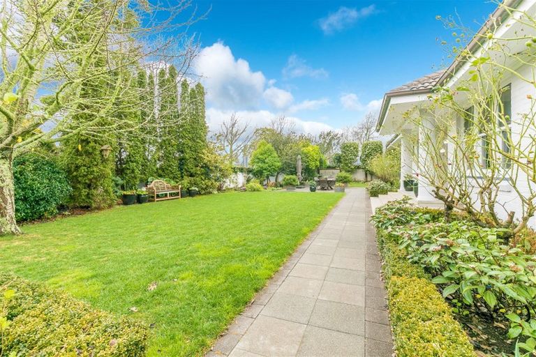 Photo of property in 18 Fairfield Road, Fairfield, Hamilton, 3214