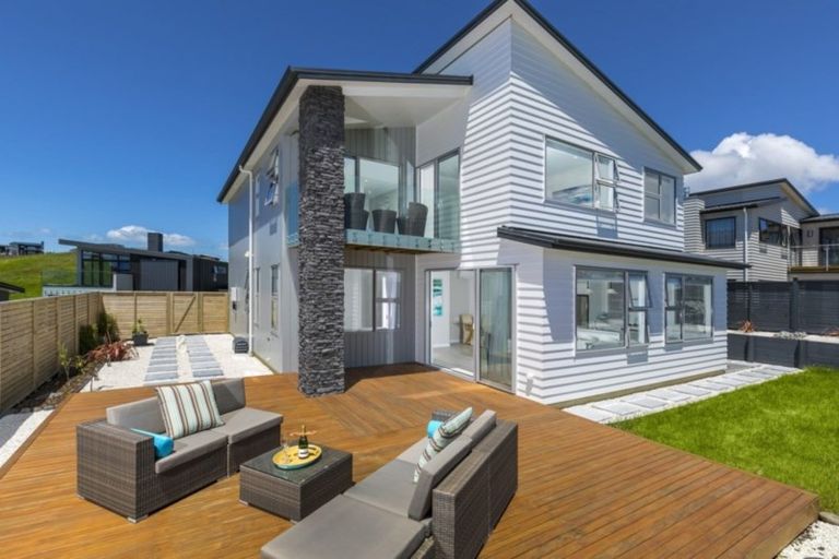 Photo of property in 45 Bounty Road, Long Bay, Auckland, 0630