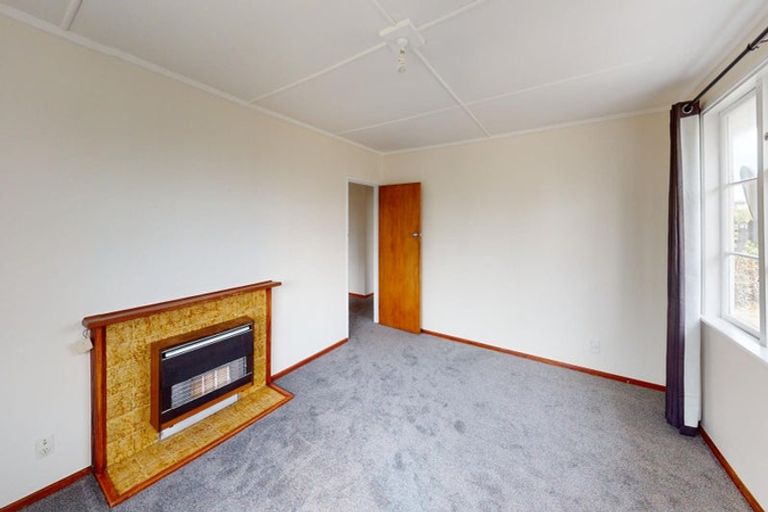 Photo of property in 643 Featherston Street, Roslyn, Palmerston North, 4414