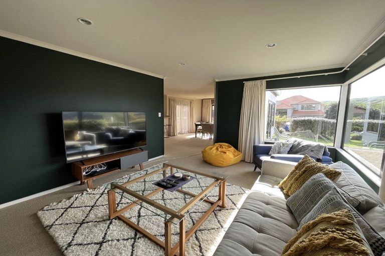 Photo of property in 18 Pendennis Point, Camborne, Porirua, 5026