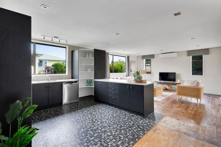 Photo of property in 84 Strange Street, Waitara, 4320