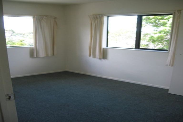 Photo of property in 3/100 Salamanca Road, Sunnynook, Auckland, 0620