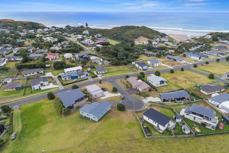 Photo of property in 6 Tua Tua Place, Baylys Beach, Dargaville, 0377