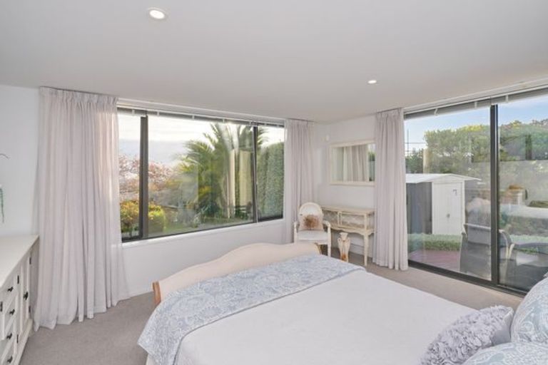 Photo of property in 74 Glenstrae Road, Redcliffs, Christchurch, 8081