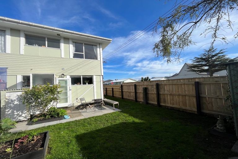 Photo of property in 2/31 Campbell Terrace, Petone, Lower Hutt, 5012