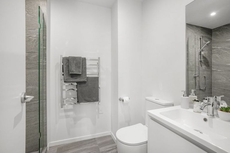 Photo of property in 1/200 Knights Road, Hutt Central, Lower Hutt, 5011