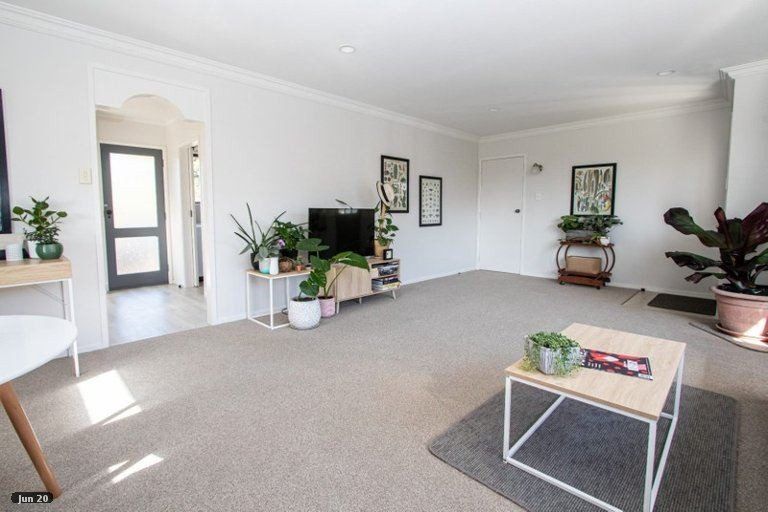 Photo of property in 43a Sheridan Crescent, Leamington, Cambridge, 3432