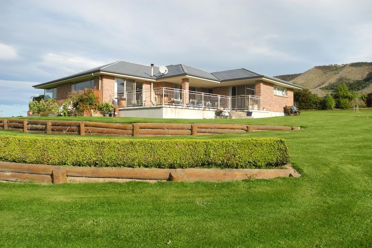 Photo of property in 151 Garlands Road, Waimate, 7979