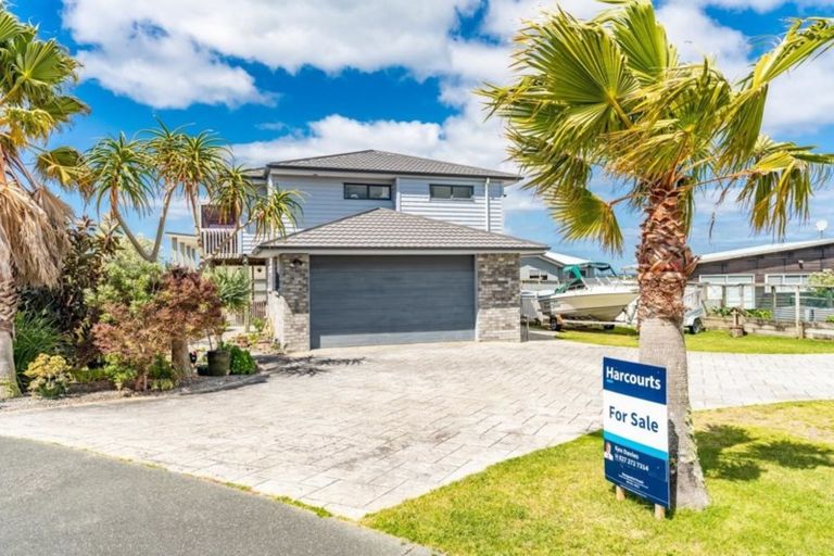 Photo of property in 5 Marram Place, Mangawhai Heads, Mangawhai, 0505