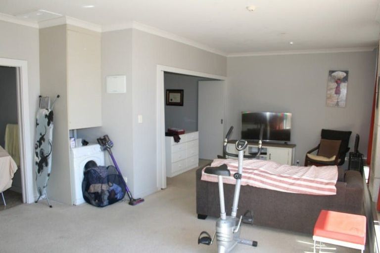 Photo of property in Mclean Towers, 3ge Shakespeare Road, Napier South, Napier, 4110