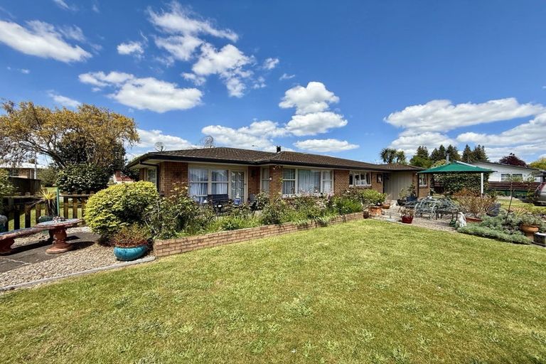 Photo of property in 10 Dunkeld Place, Tokoroa, 3420