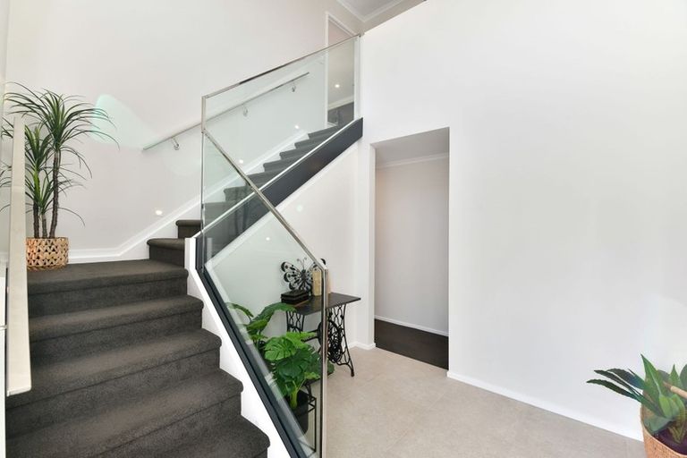 Photo of property in 36 Manhattan Rise, Orewa, 0931