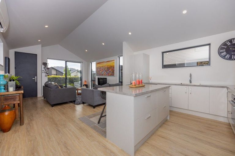 Photo of property in 16 Mount Burke Street, Wanaka, 9305