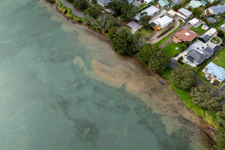 Photo of property in 23 Cliff Street, Raglan, 3225