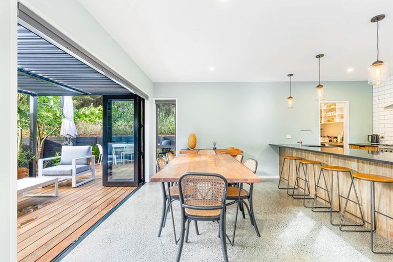 Photo of property in 7 Tarara Lane, Kumeu, 0810