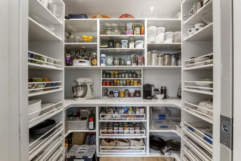 Photo of property in 10 Olivia Street, Stratford, 4332