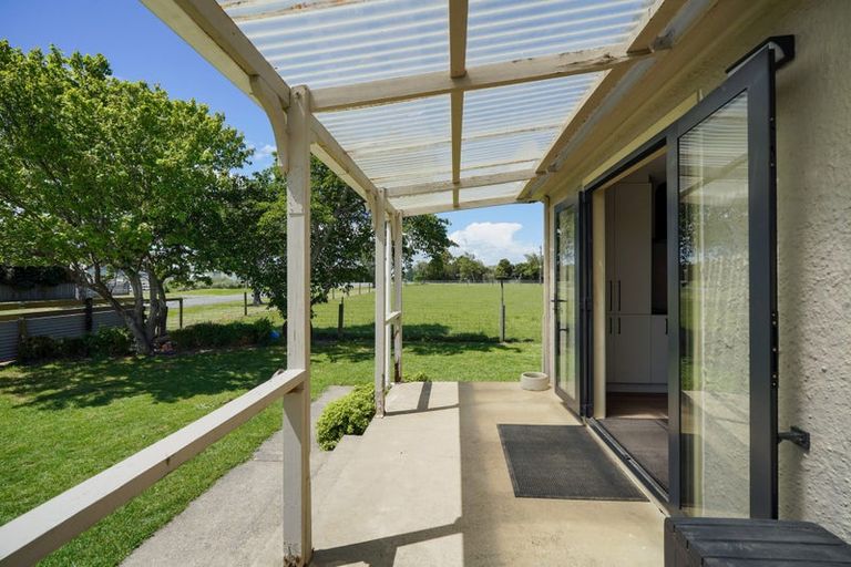 Photo of property in 18 Irvine Street, Wallacetown, 9816