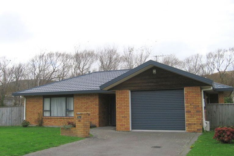 Photo of property in 118 Oxford Street, Tawa, Wellington, 5028