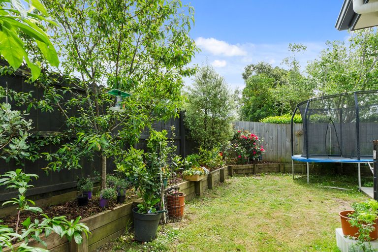 Photo of property in 2 Puriri Road, Pukekohe, 2120