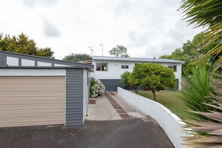 Photo of property in 7 Anderson Road, Deanwell, Hamilton, 3206