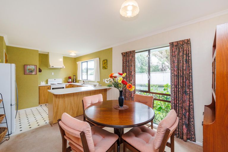 Photo of property in 36a Wood Street, Takaro, Palmerston North, 4410