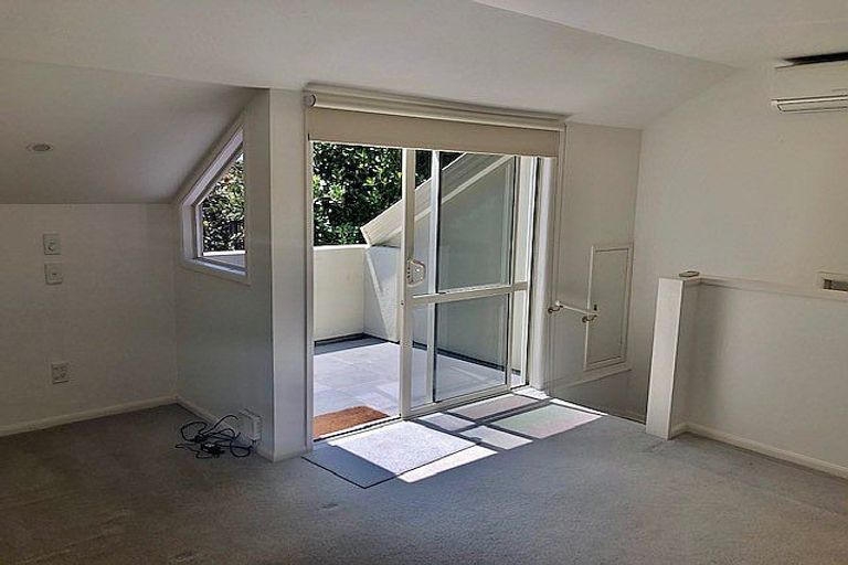 Photo of property in 2/13 Prospect Terrace, Milford, Auckland, 0620