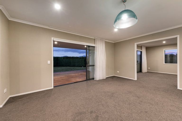 Photo of property in 5 Nancy Lane, Wanaka, 9305