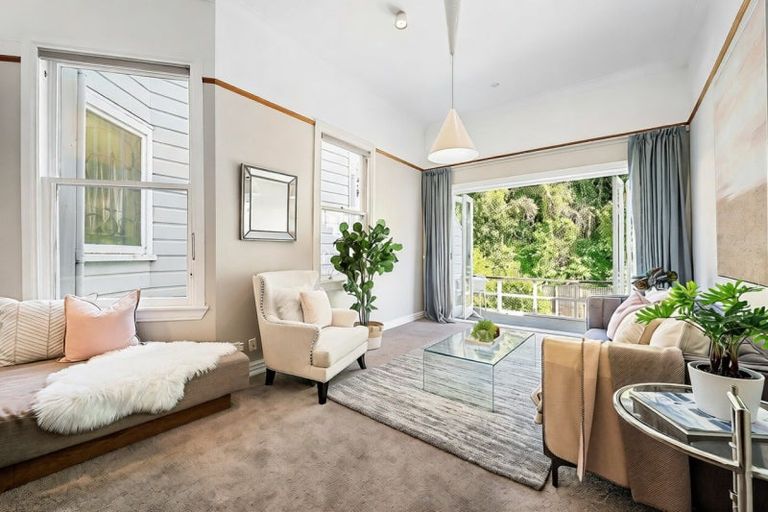 Photo of property in 380 Tinakori Road, Thorndon, Wellington, 6011