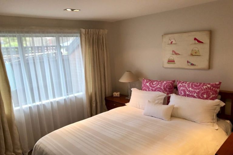 Photo of property in 398a Ilam Road, Bryndwr, Christchurch, 8053