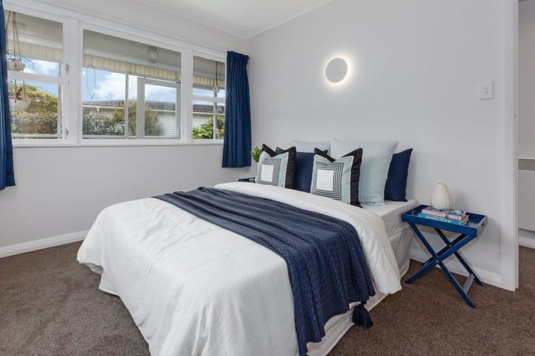 Photo of property in 1/13 Luckie Street, Tawa, Wellington, 5028