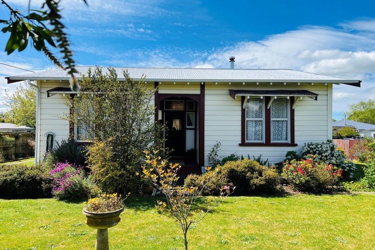 Photo of property in 19 Tavistock Road, Waipukurau, 4200