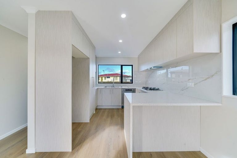 Photo of property in 4/174b Clevedon Road, Papakura, 2110