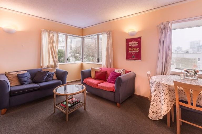 Photo of property in Iona Towers, 401/140 Abel Smith Street, Te Aro, Wellington, 6011