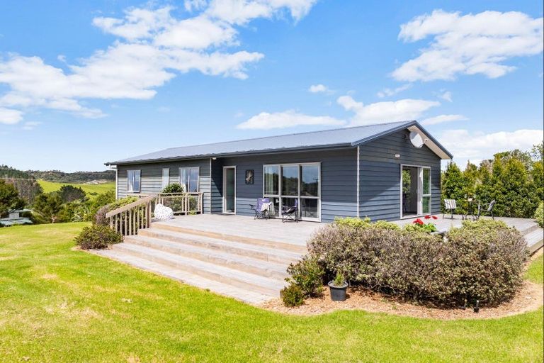 Photo of property in 2206 Cove Road, Mangawhai, 0573