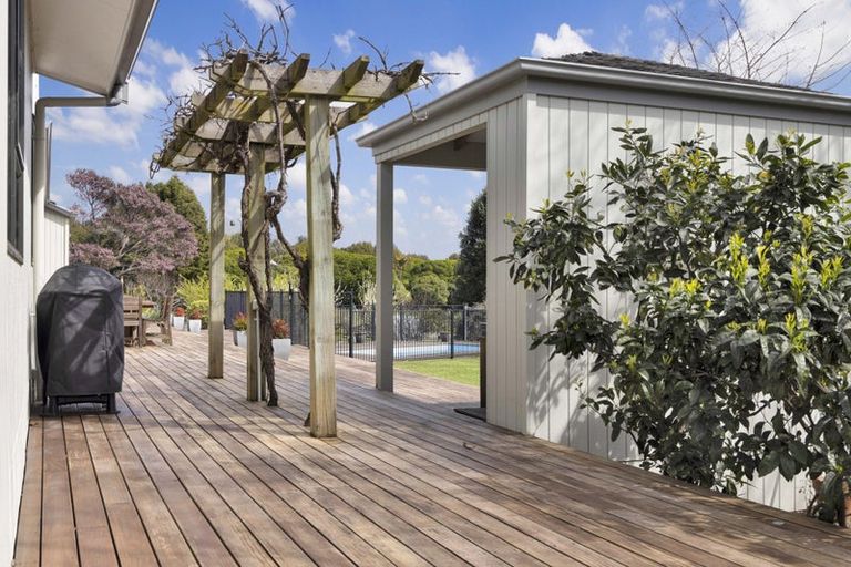 Photo of property in 225 Waitohu Valley Road, Otaki, 5583