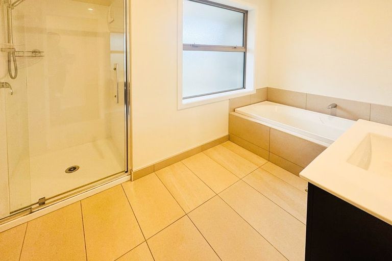 Photo of property in 14 Bradwell Crescent, Halswell, Christchurch, 8025