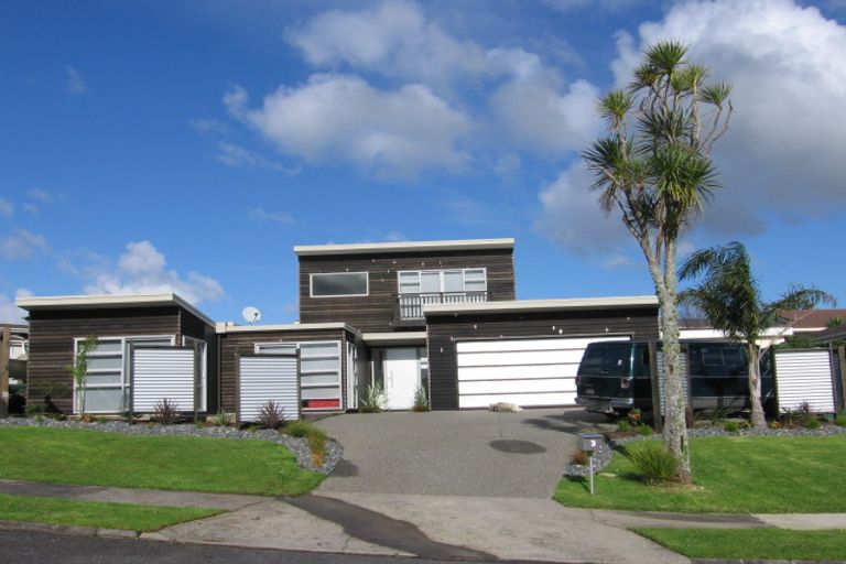 Photo of property in 3 Melissa Place, Farm Cove, Auckland, 2012