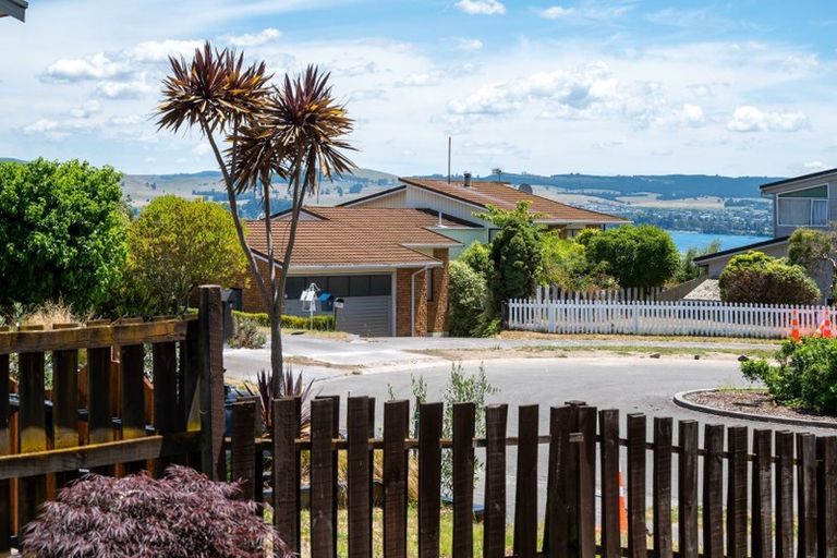 Photo of property in 15 Kempton Place, Richmond Heights, Taupo, 3330